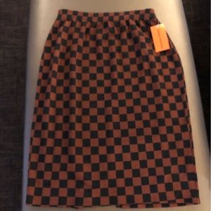 NWT: Black and brown check knit knee length knit skirt